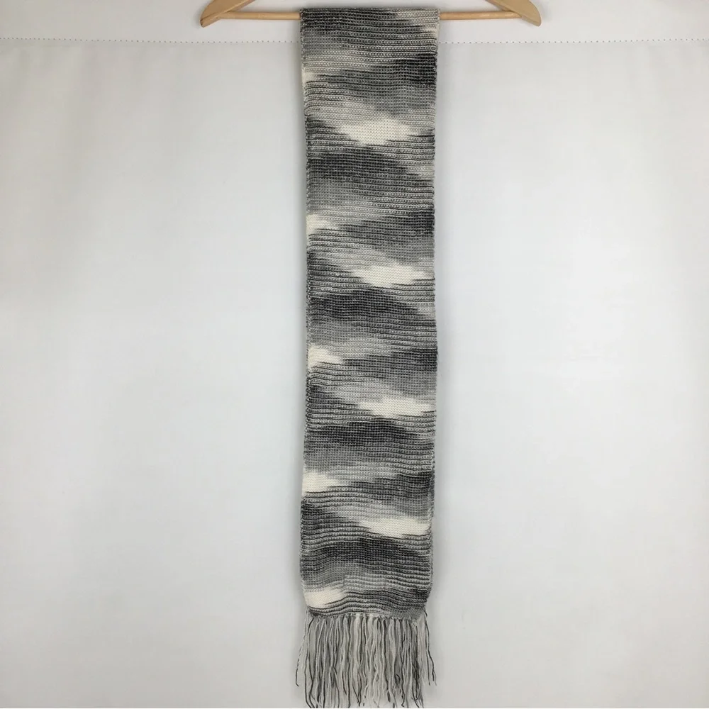 Peruvian Alpaca Genuino Soft Cozy Knit Winter Scarf Gray Cream Fringe Unisex